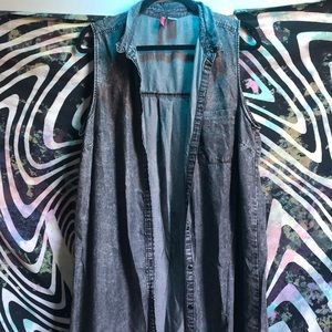 CLOSET CLEAROUT💥 LAST CHANCE Button-Up Vest